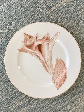 Fitz and Floyd , 4 White and Pink Seashell Plates